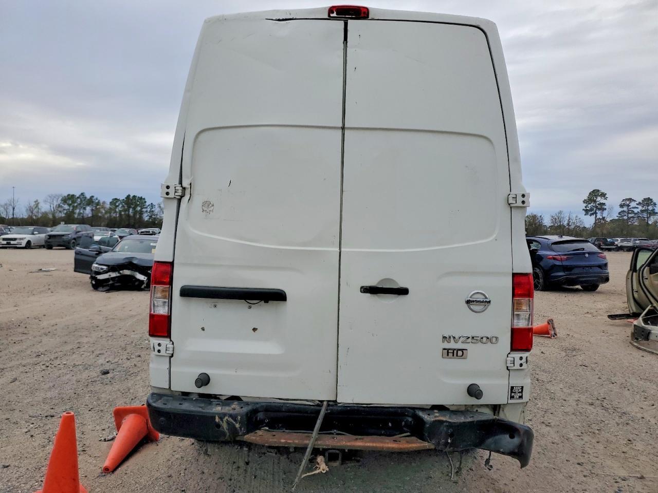 2016 Nissan Nv 2500 S - Image 6