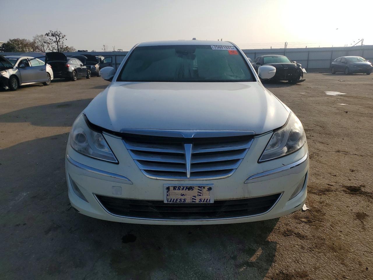 2013 Hyundai Genesis 3.8L - Image 5