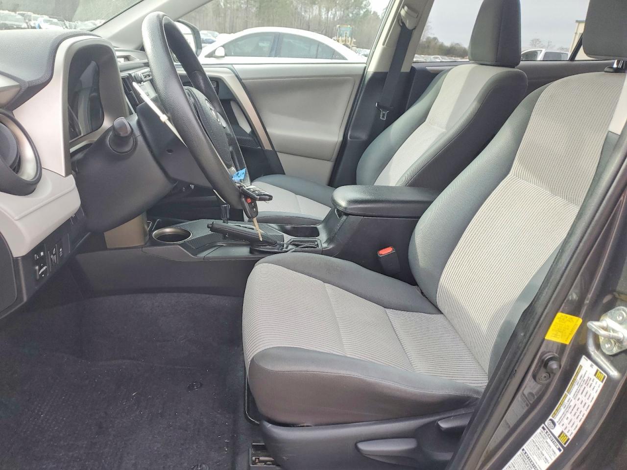 2013 Toyota Rav4 Le - Image 7