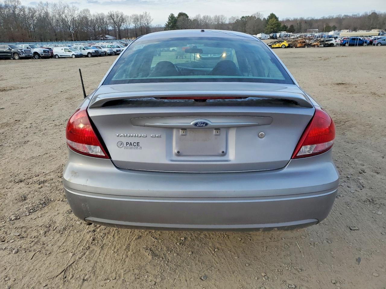 2006 Ford Taurus Se - Image 6