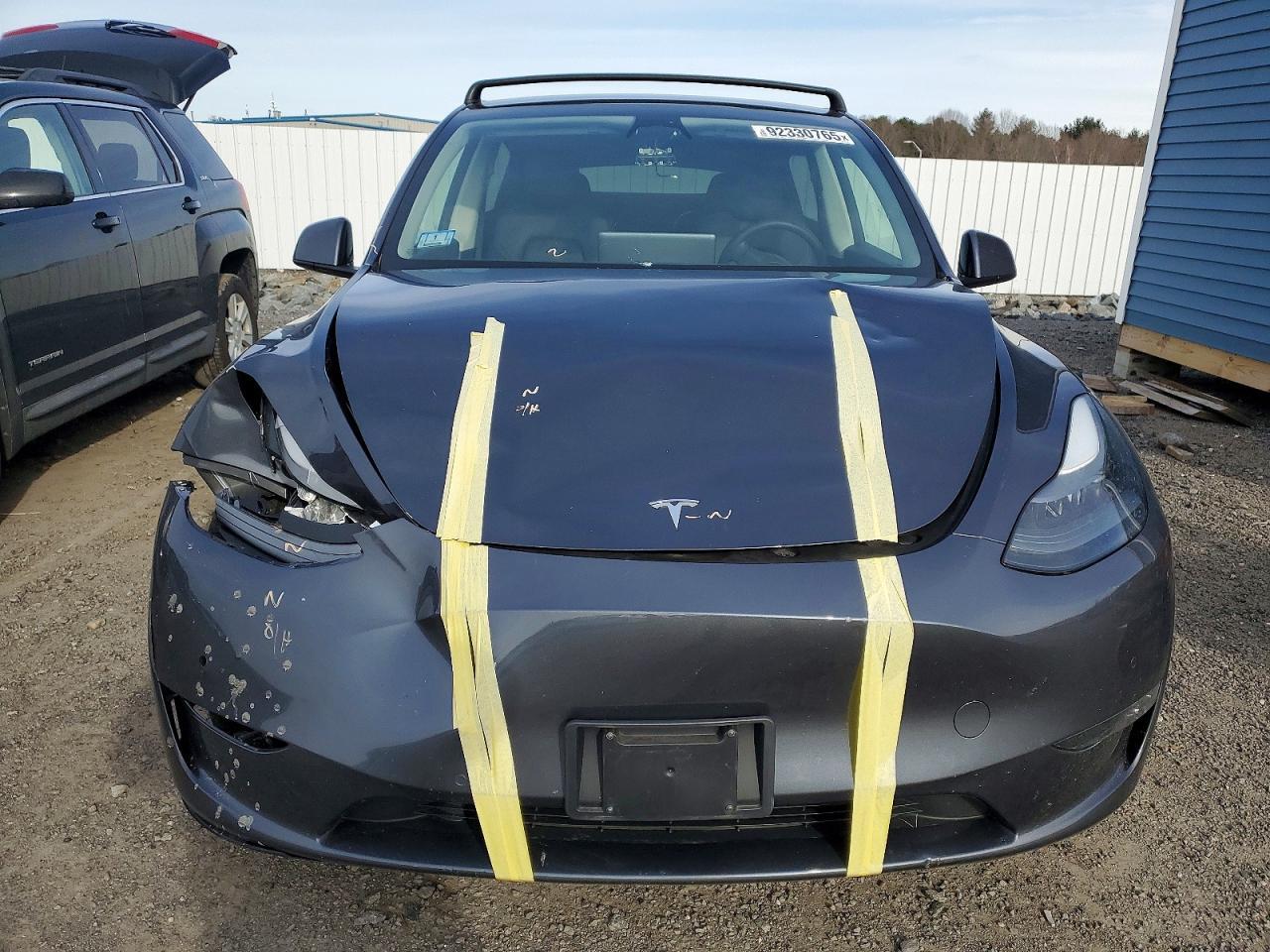 2023 Tesla Model Y - Image 5