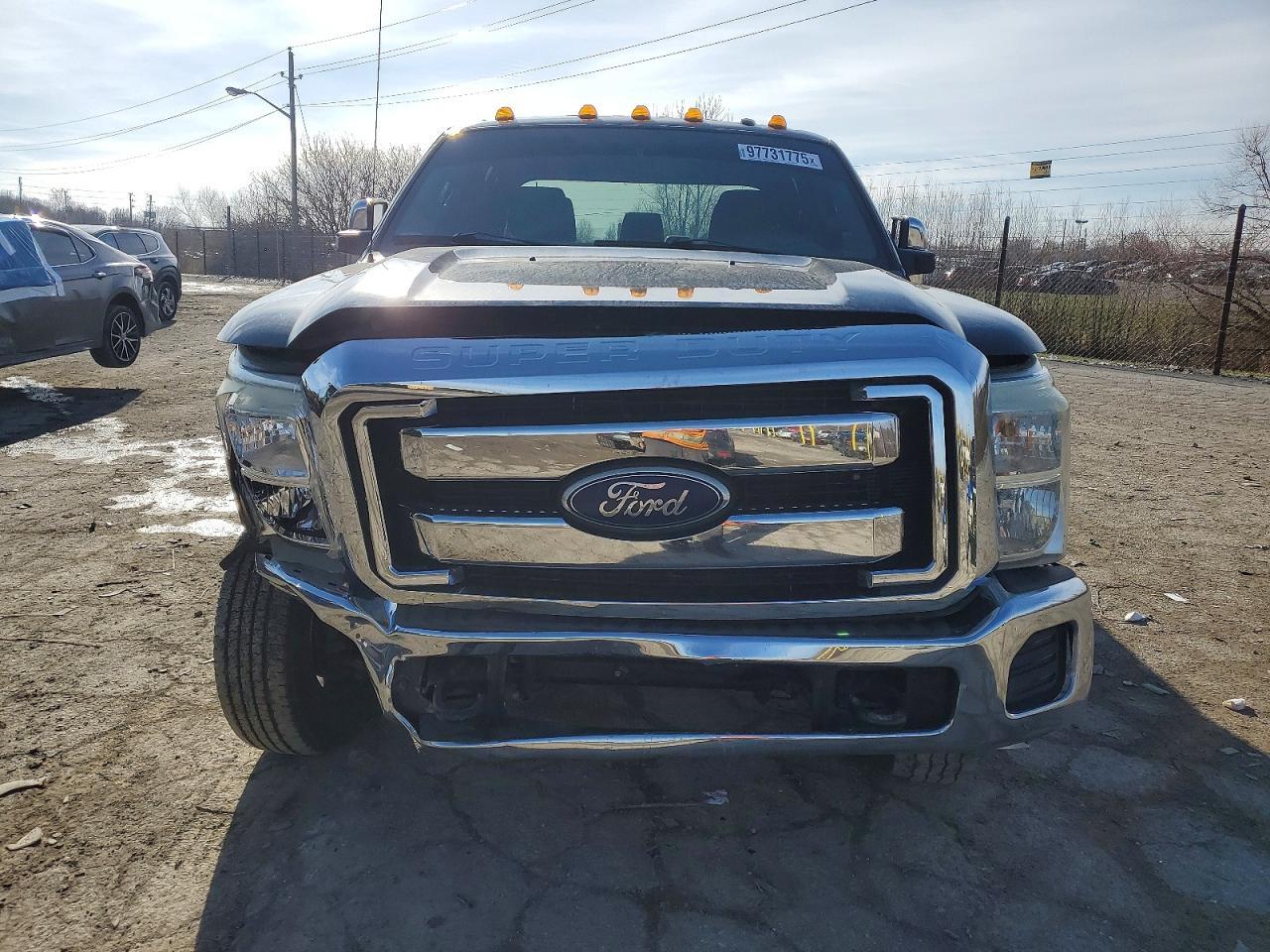 2011 Ford F350 Super Duty - Фото 5