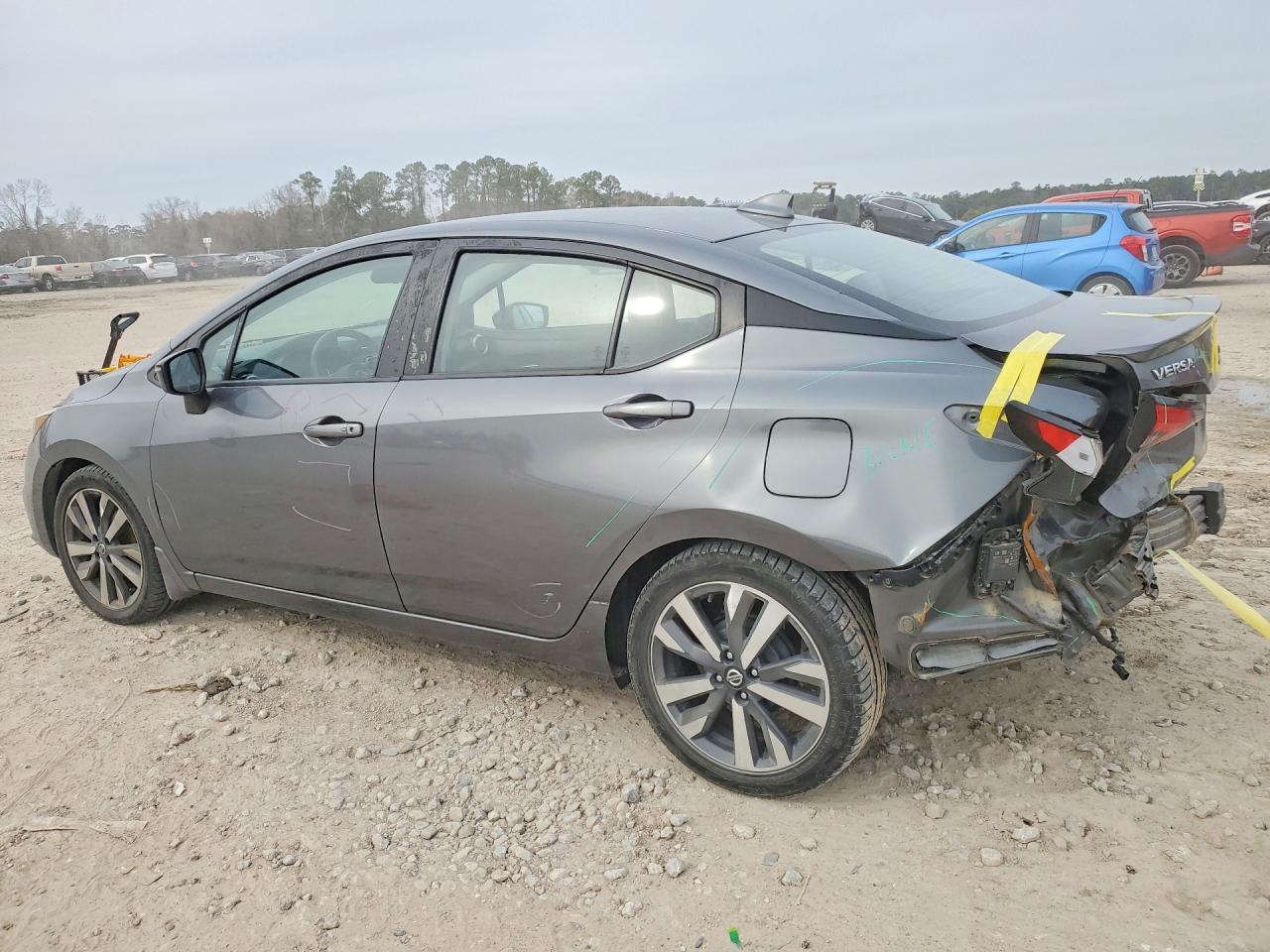 2021 Nissan Versa Sr - Image 2