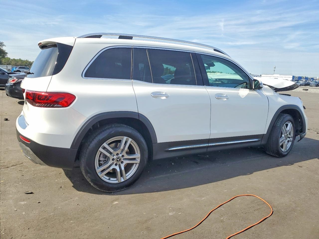 2021 Mercedes-Benz Glb 250 - Image 3