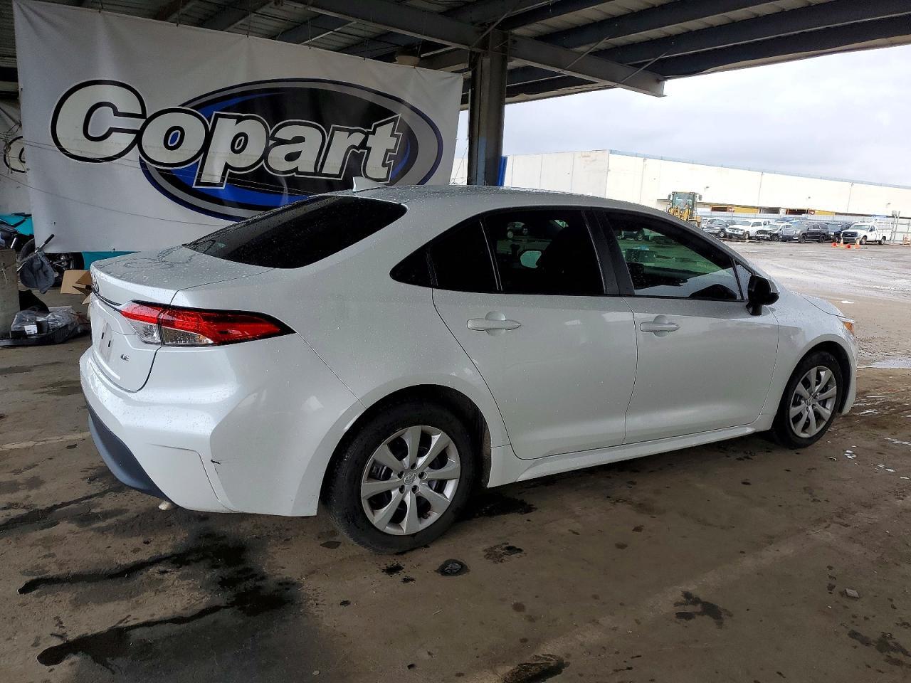 2023 Toyota Corolla Le - Фото 3