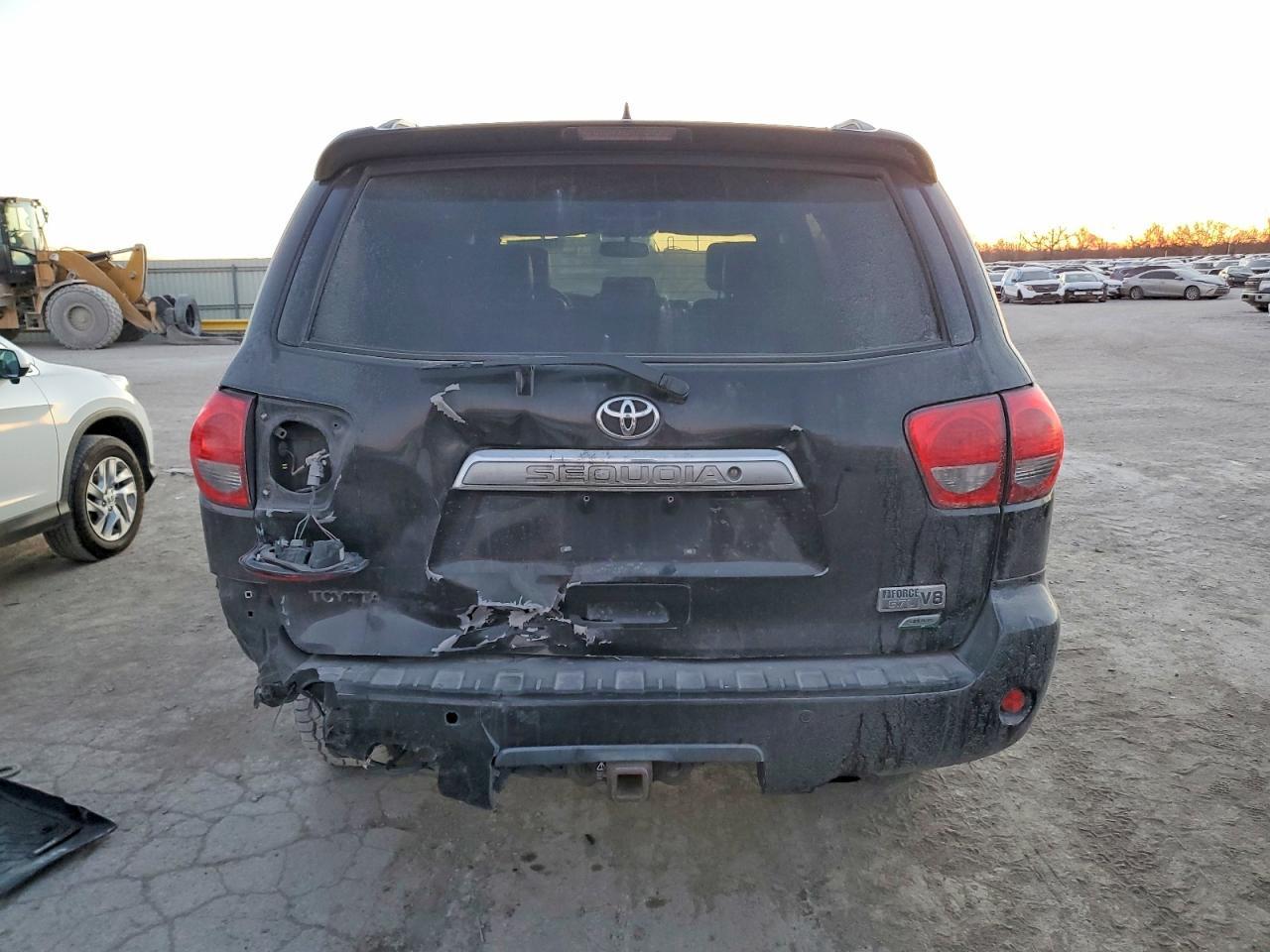 2010 Toyota Sequoia Limited - Image 6