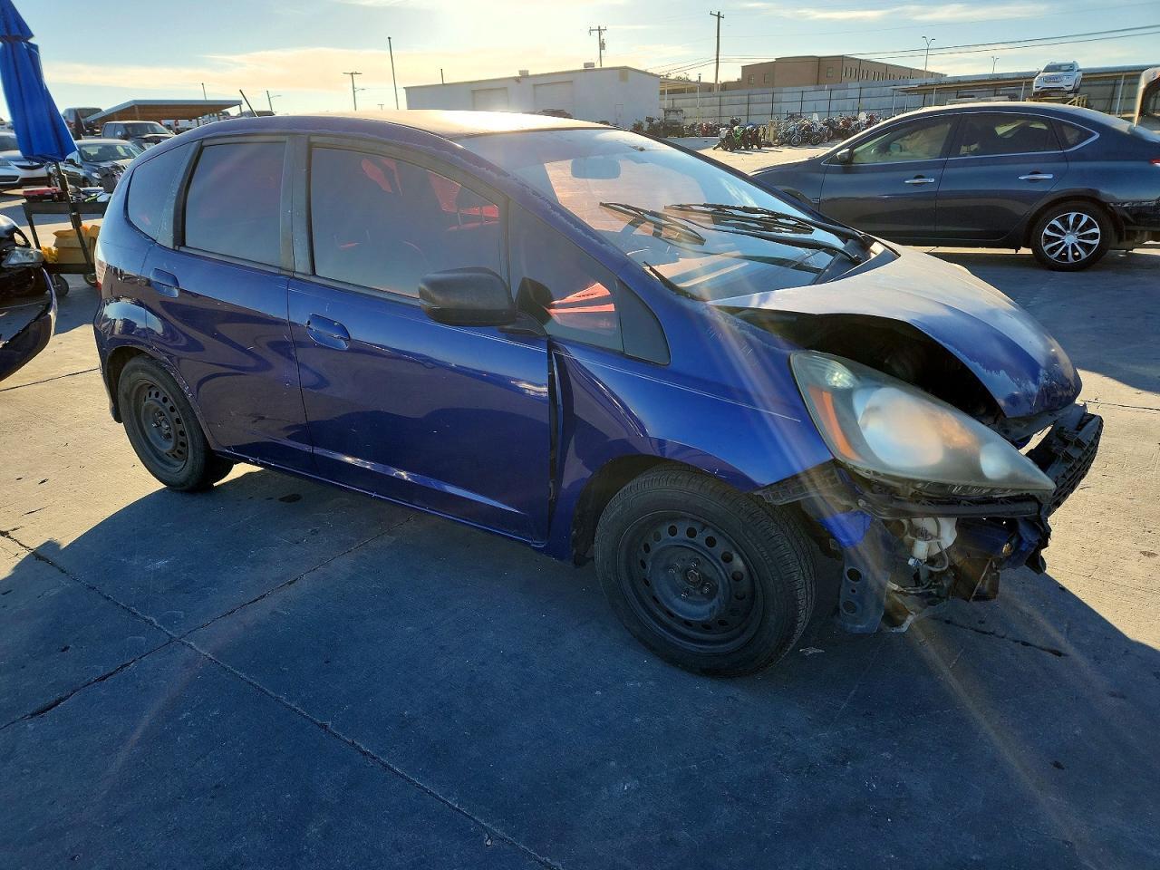 2009 Hond Fit - Image 4