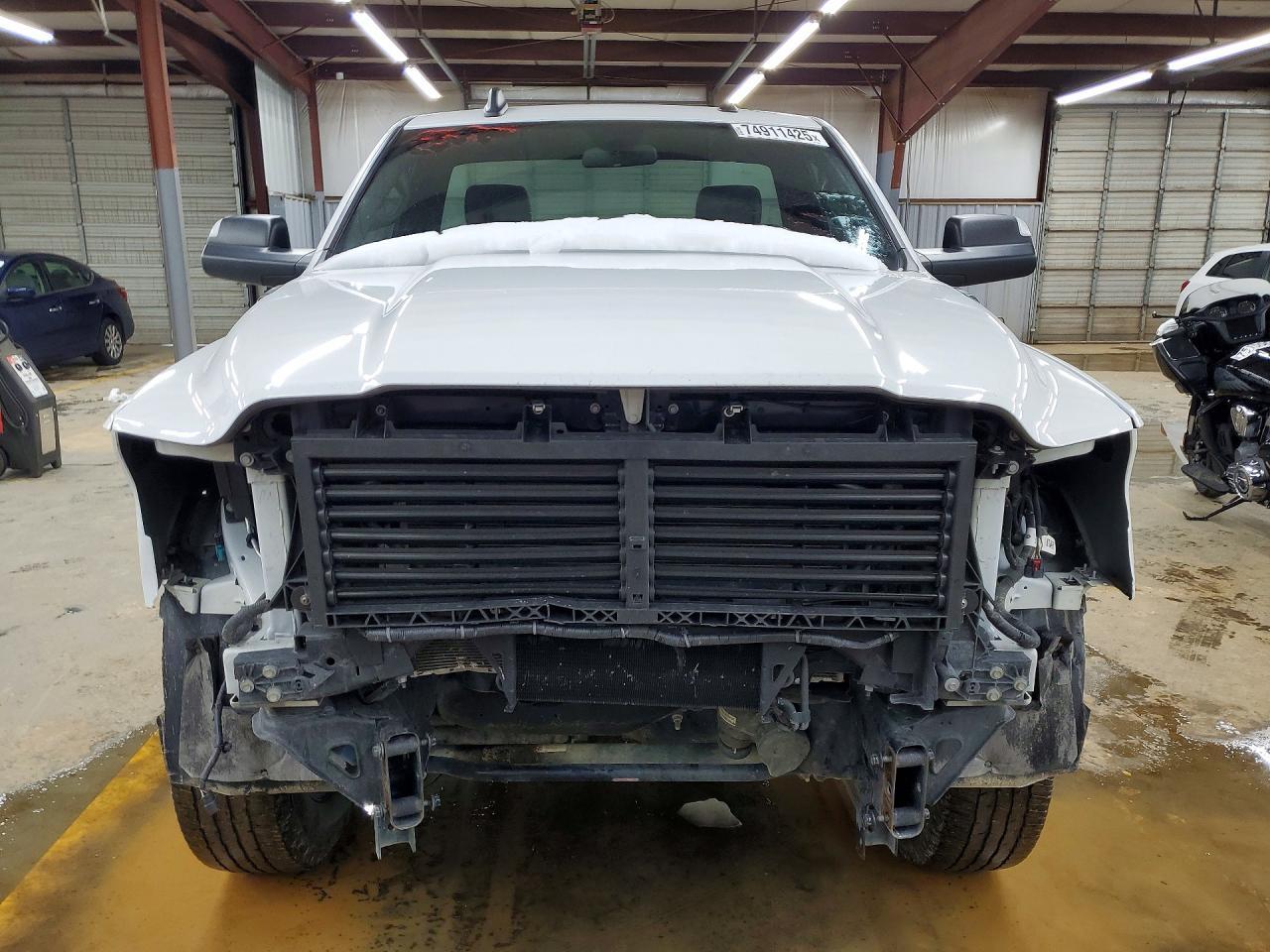 2022 Ram 2500 Tradesman 6.4L V8 4X4 8' Box - Image 5