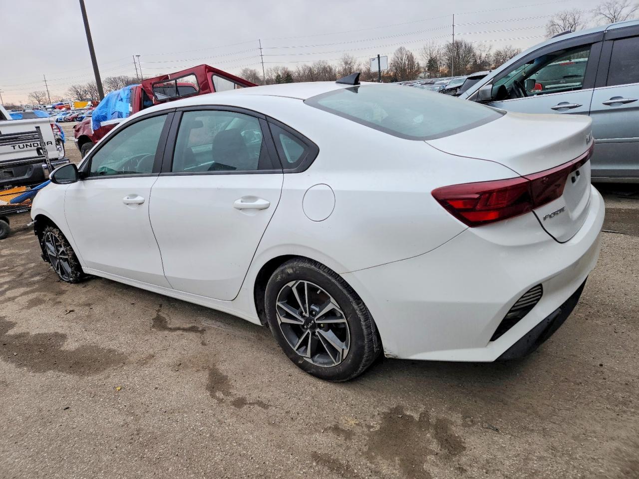 2023 Kia Forte Lx - Image 2
