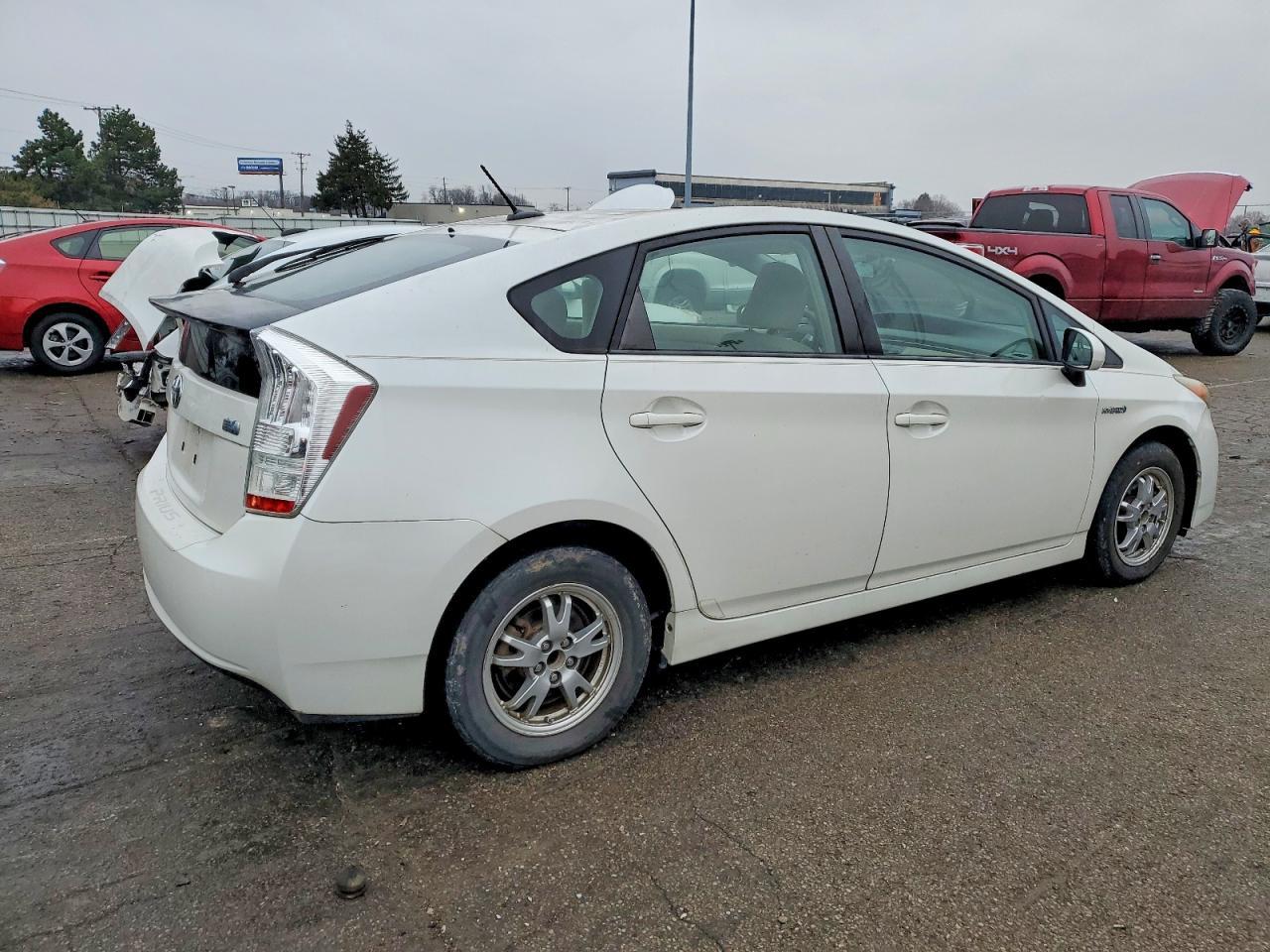 2010 Toyota Prius - Image 3