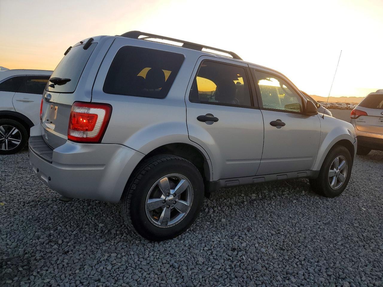 2012 Ford Escape Xlt - Фото 3