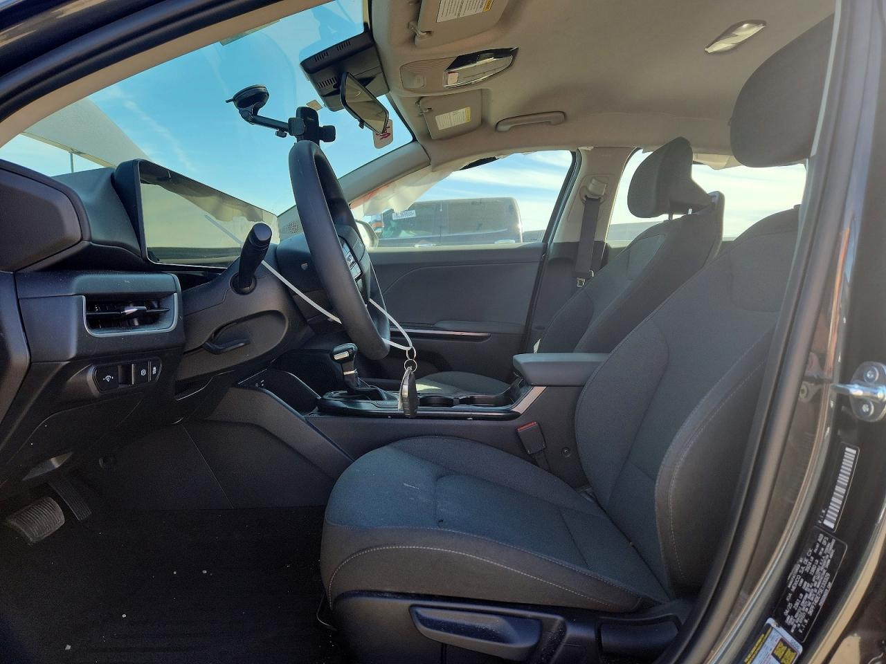 2025 Kia K4 - Фото 7