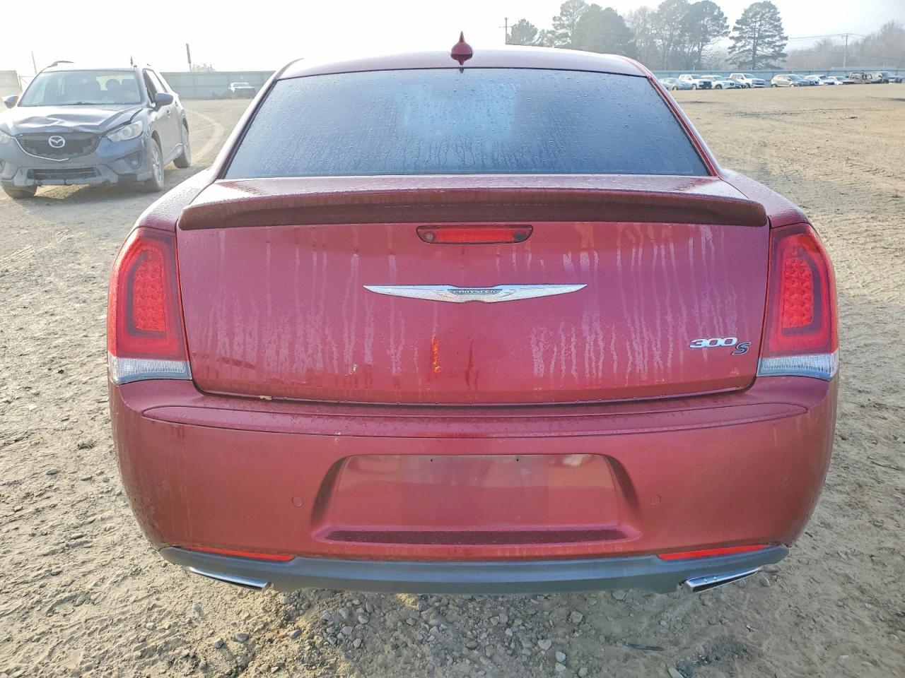 2018 Chrysler 300 300S - Image 6