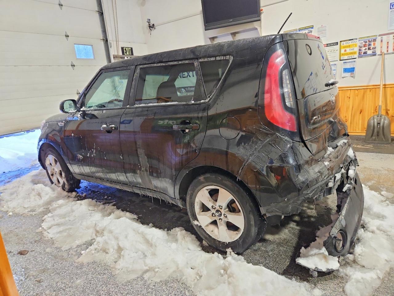 2019 Kia Soul - Image 2