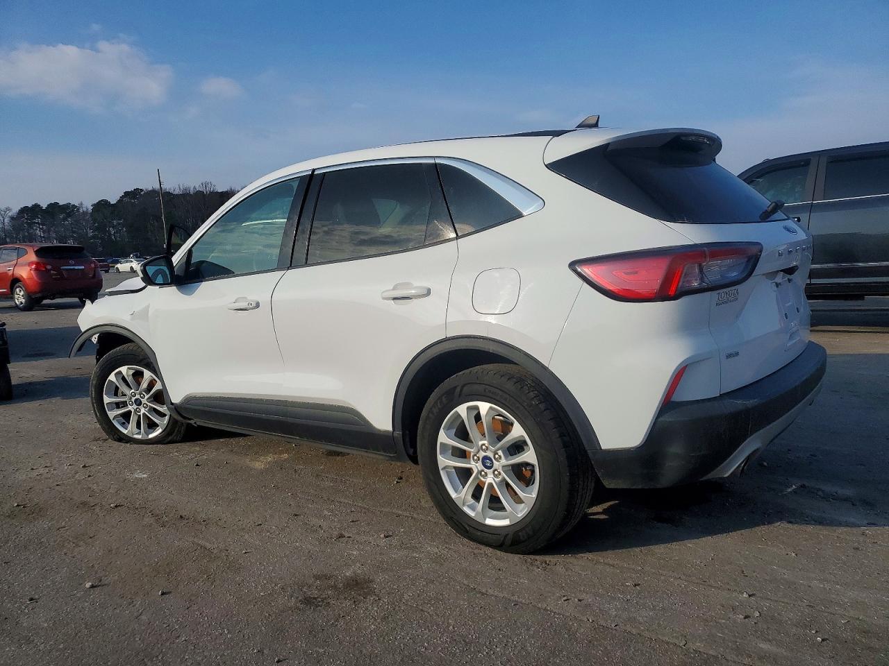 2021 Ford Escape Se - Фото 2