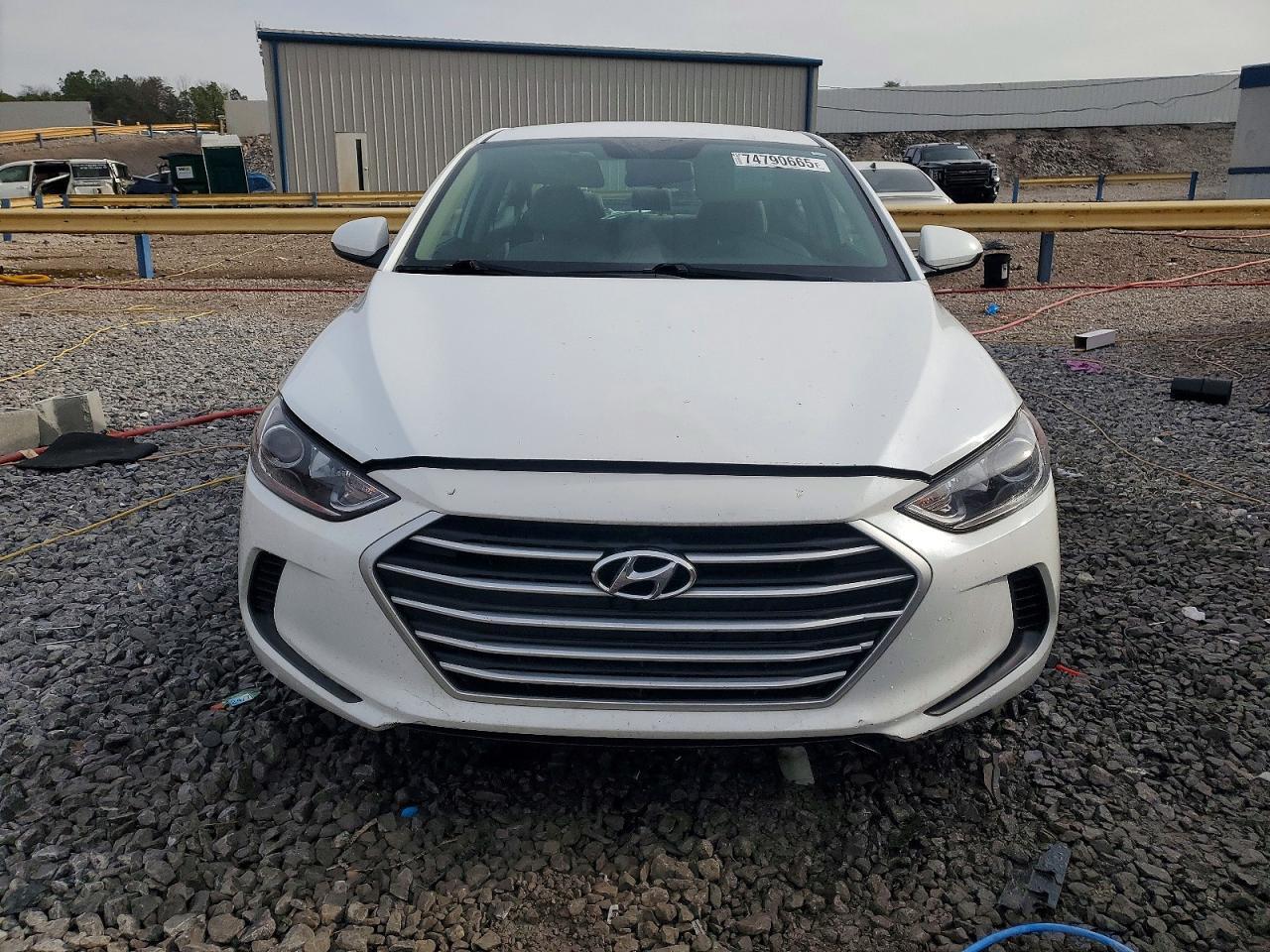 2018 Hyundai Elantra Se - Image 5