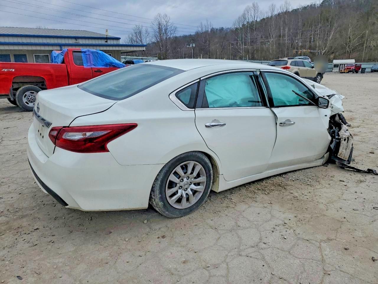 2018 Nissan Altima 2.5 - Фото 3