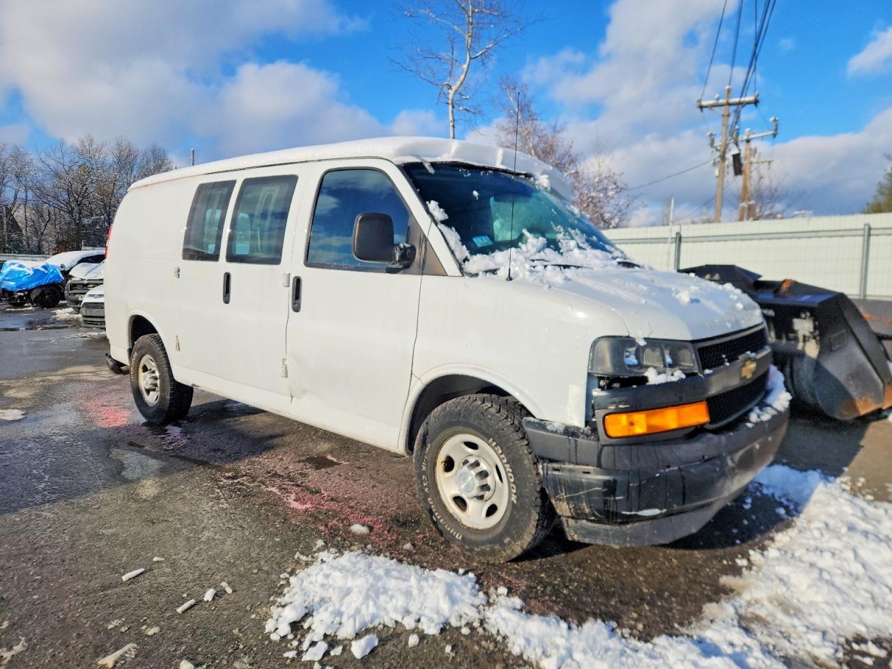 2018 Chevrolet Express 2500 Delivery Van - Фото 4
