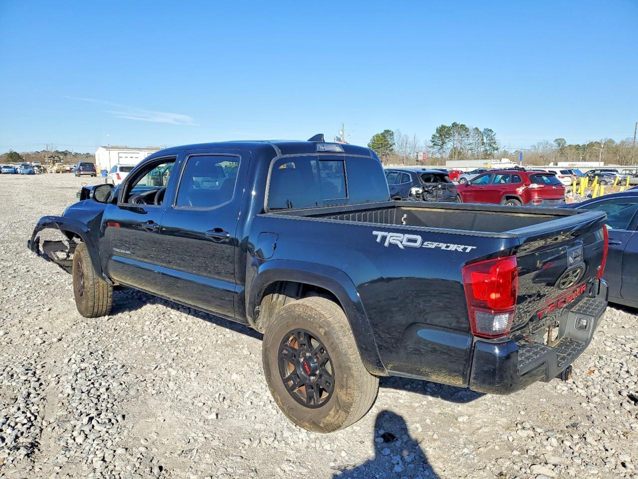 2018 Toyota Tacoma Double Cab - Фото 2