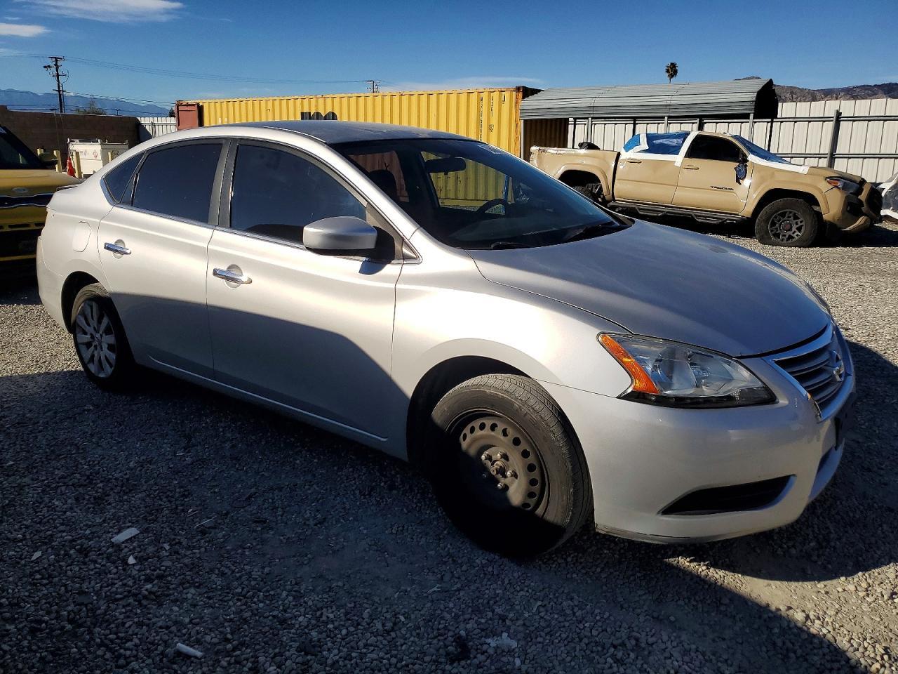 2015 Nissan Sentra S - Image 4