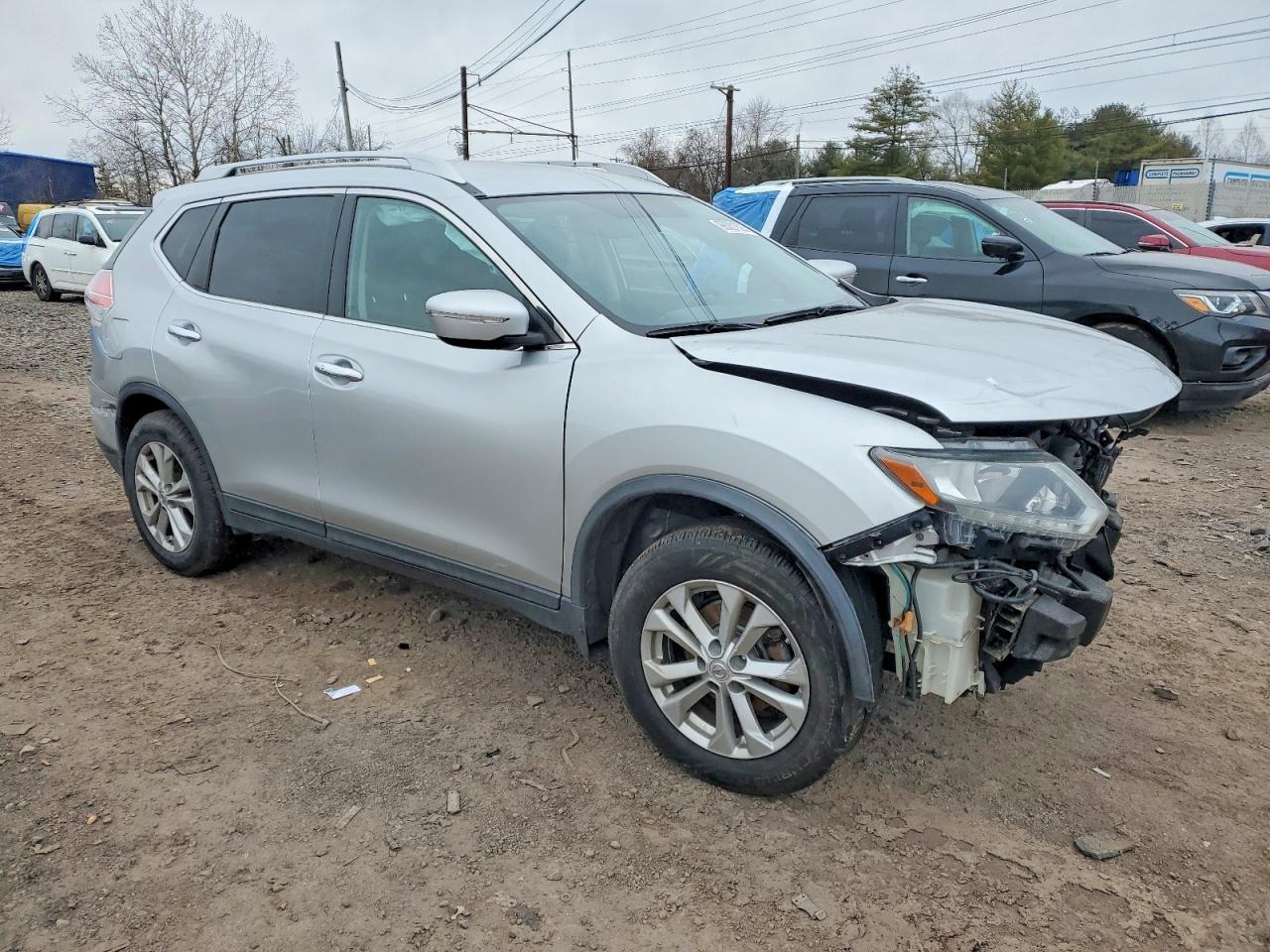 2015 Nissan Rogue S - Фото 4