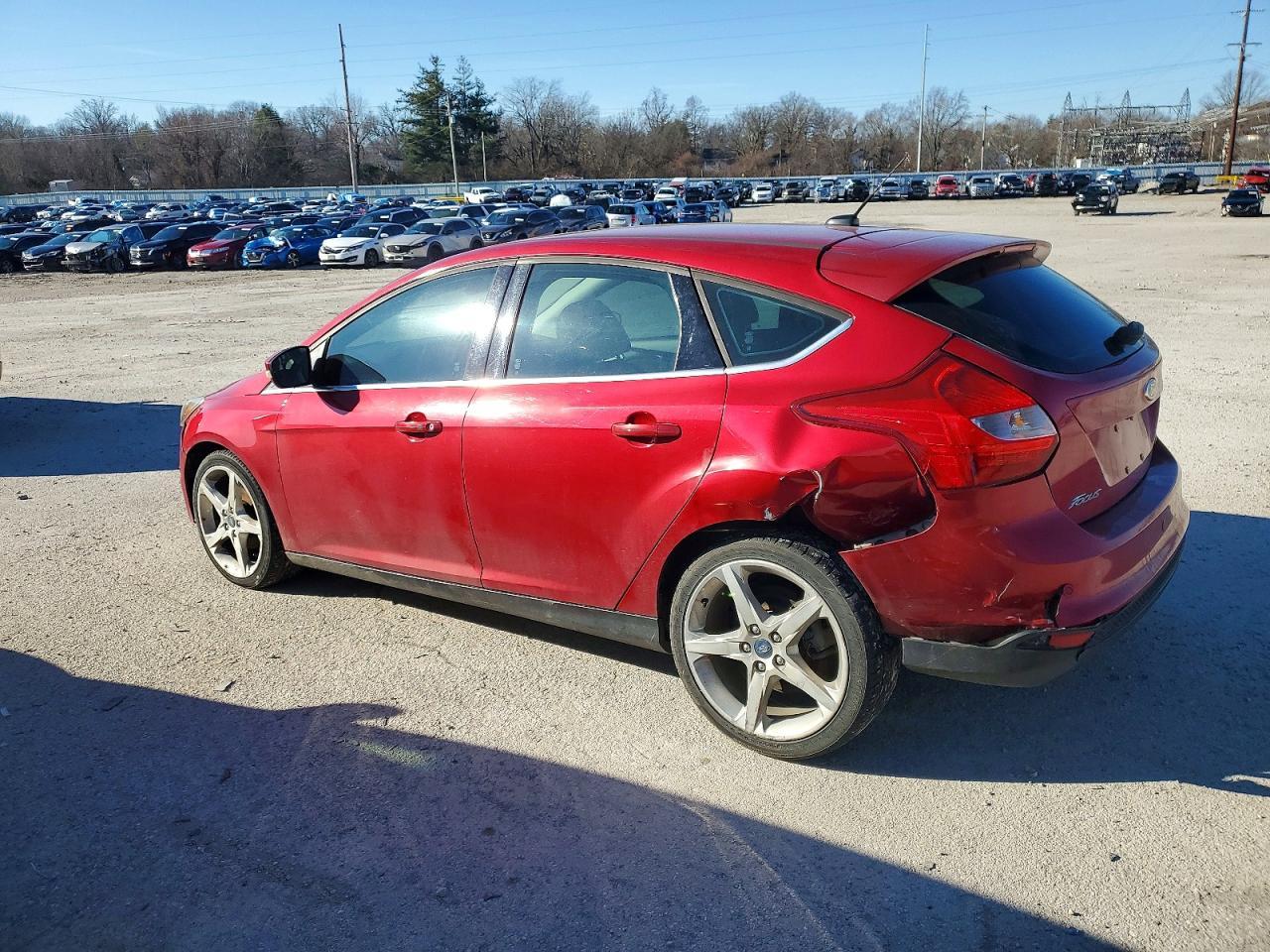 2012 Ford Focus Titanium - Image 2