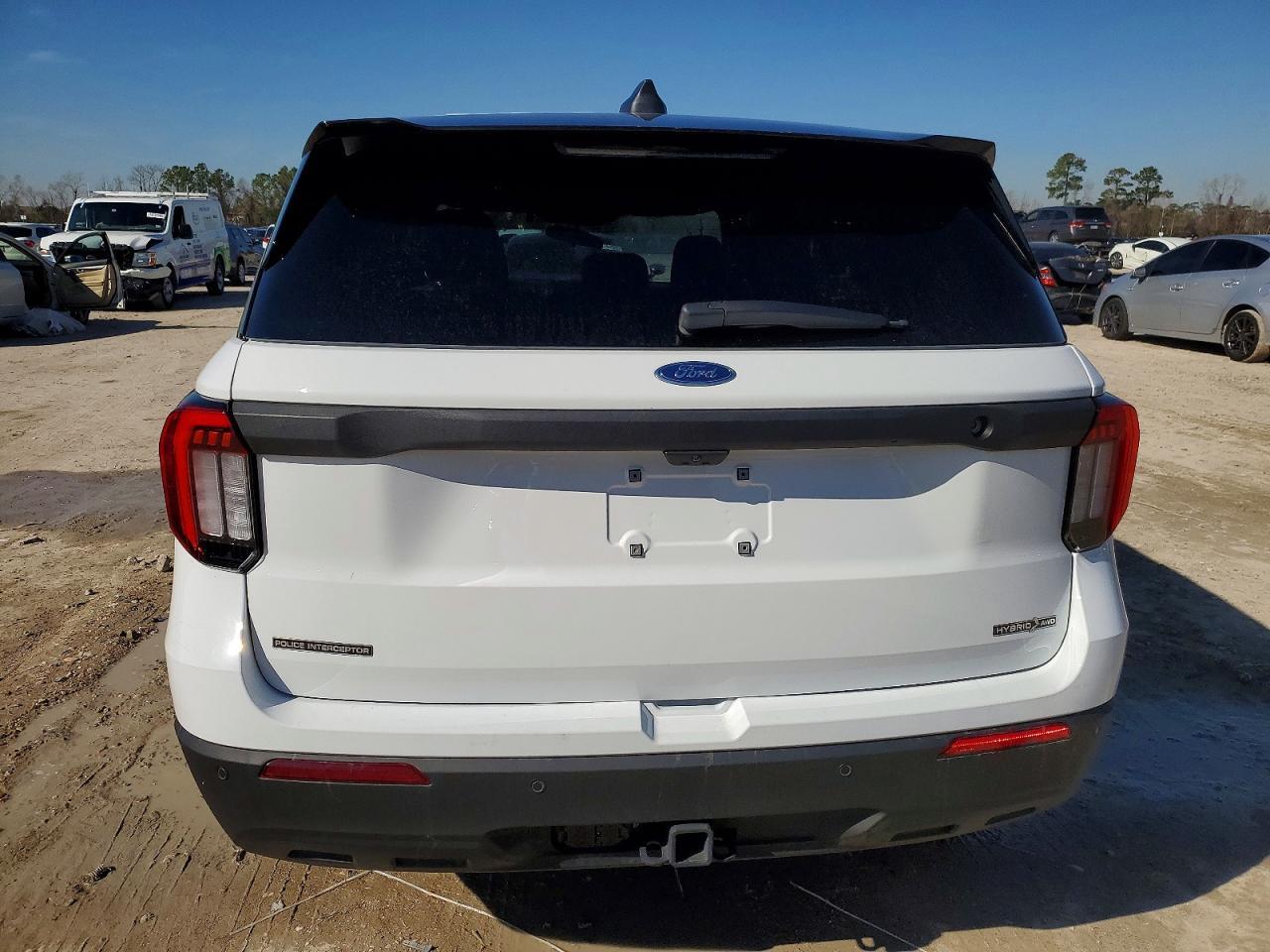 2025 Ford Explorer Police Interceptor - Image 6