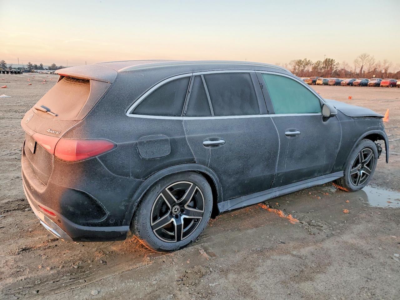 2026 Mercedes-Benz Glc 350E - Image 3