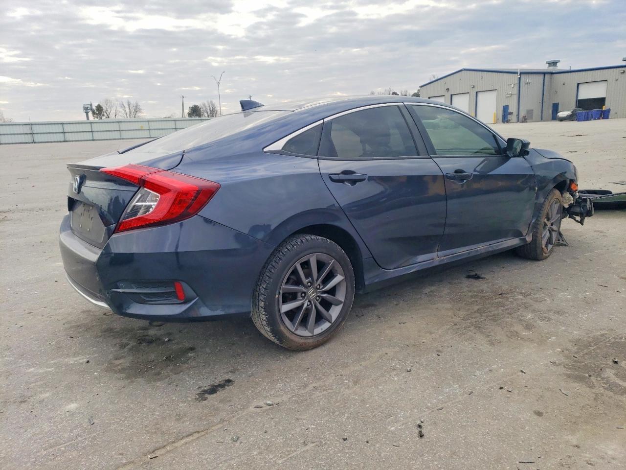2019 Honda Civic Ex - Image 3