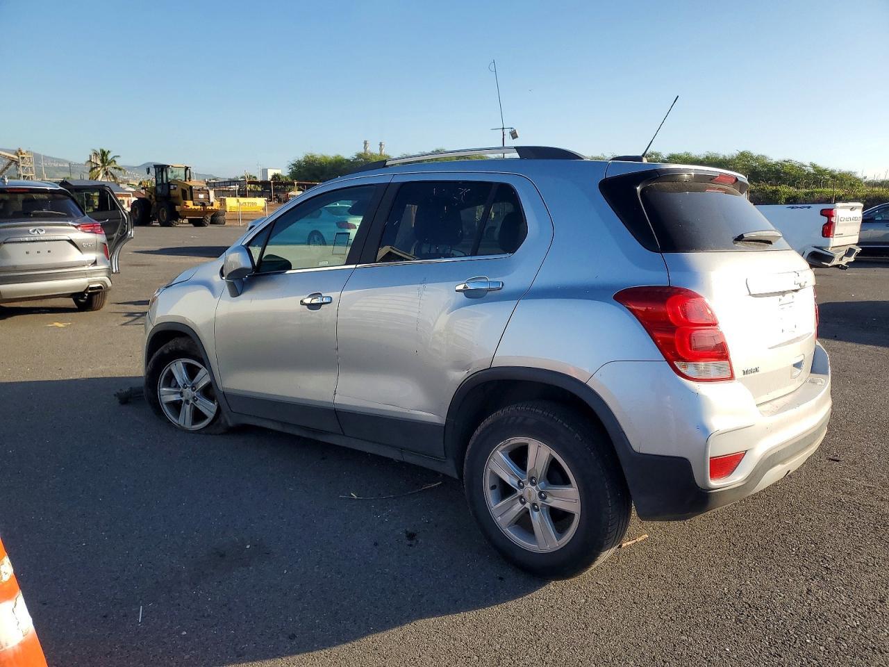 2019 Chevrolet Trax 1Lt - Image 2