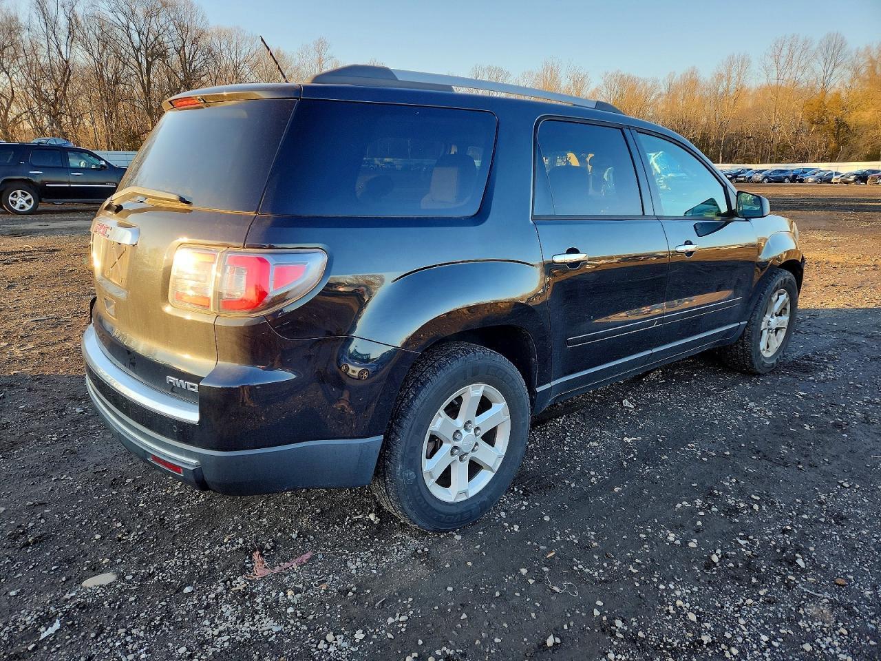 2013 GMC Acadia Sle - Image 3