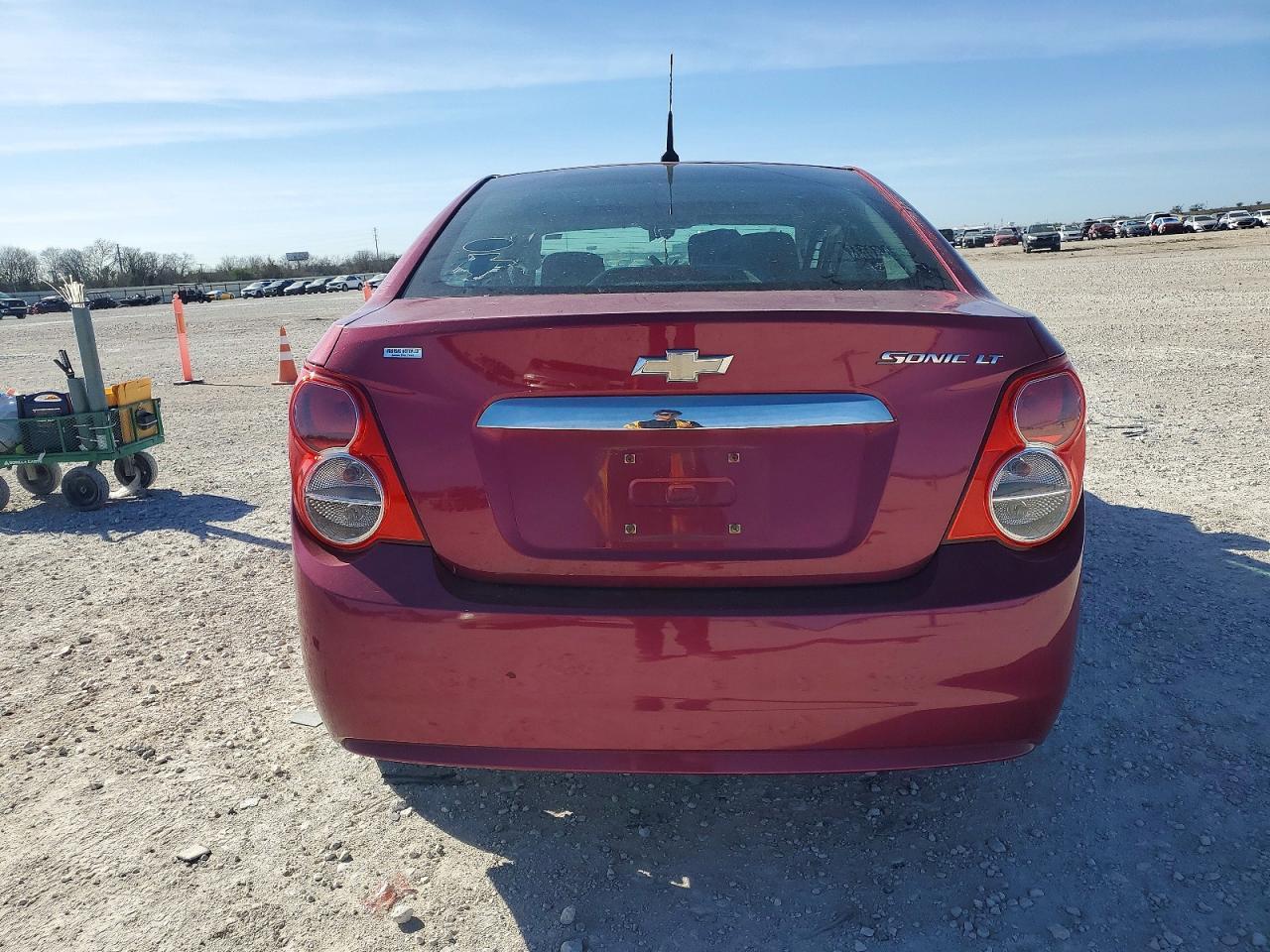 2014 Chevrolet Sonic Lt - Image 6
