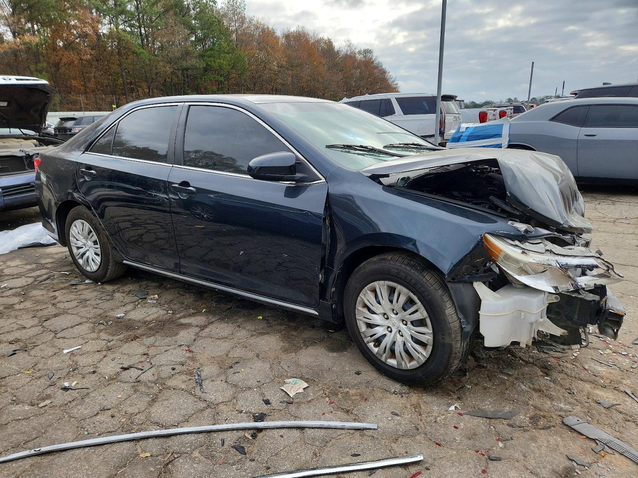 2014 Toyota Camry - Фото 4