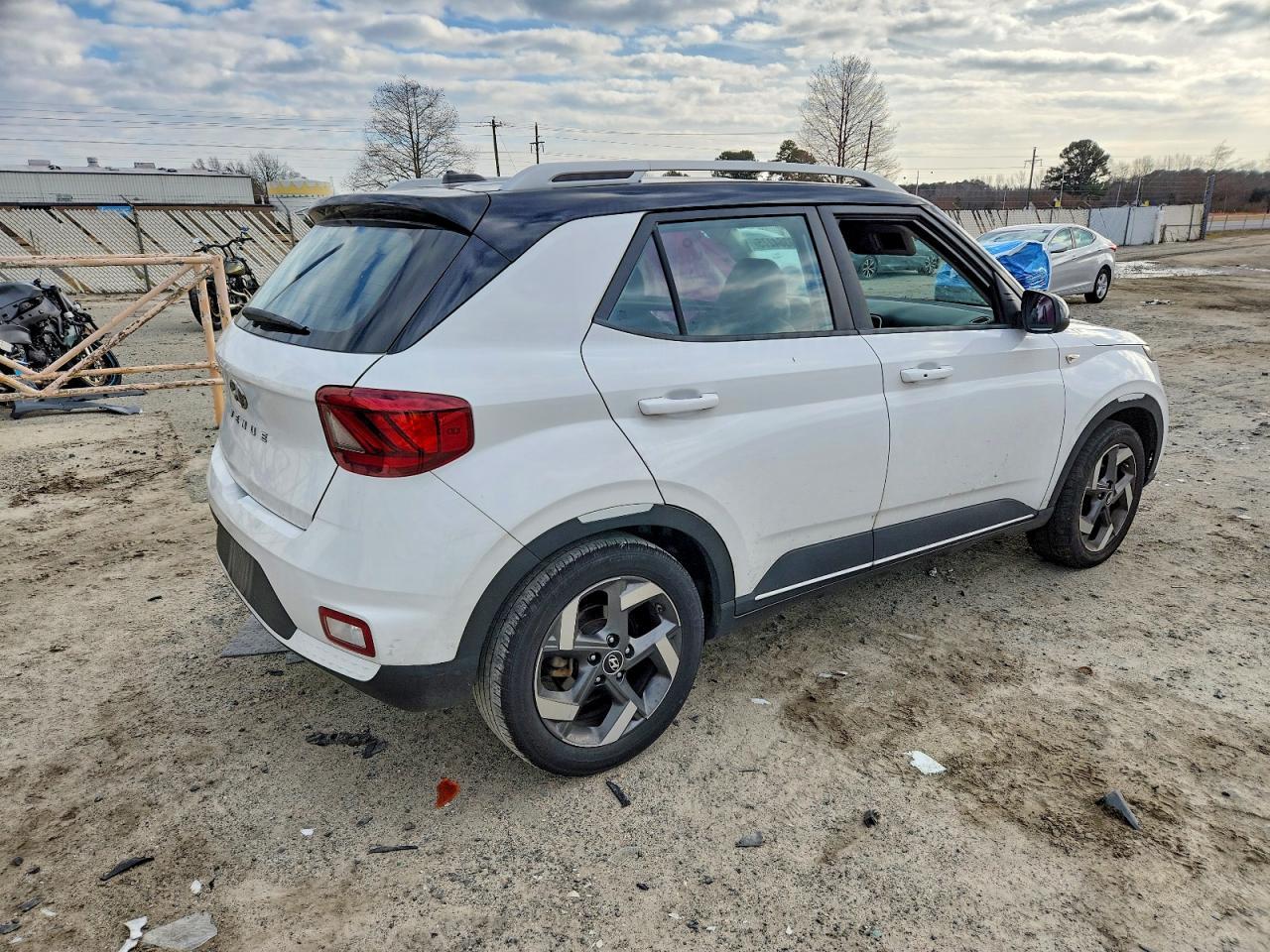 2023 Hyundai Venue Sel - Фото 3