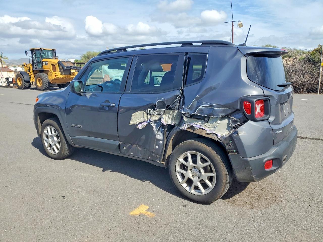2021 Jeep Renegade Latitude - Image 2