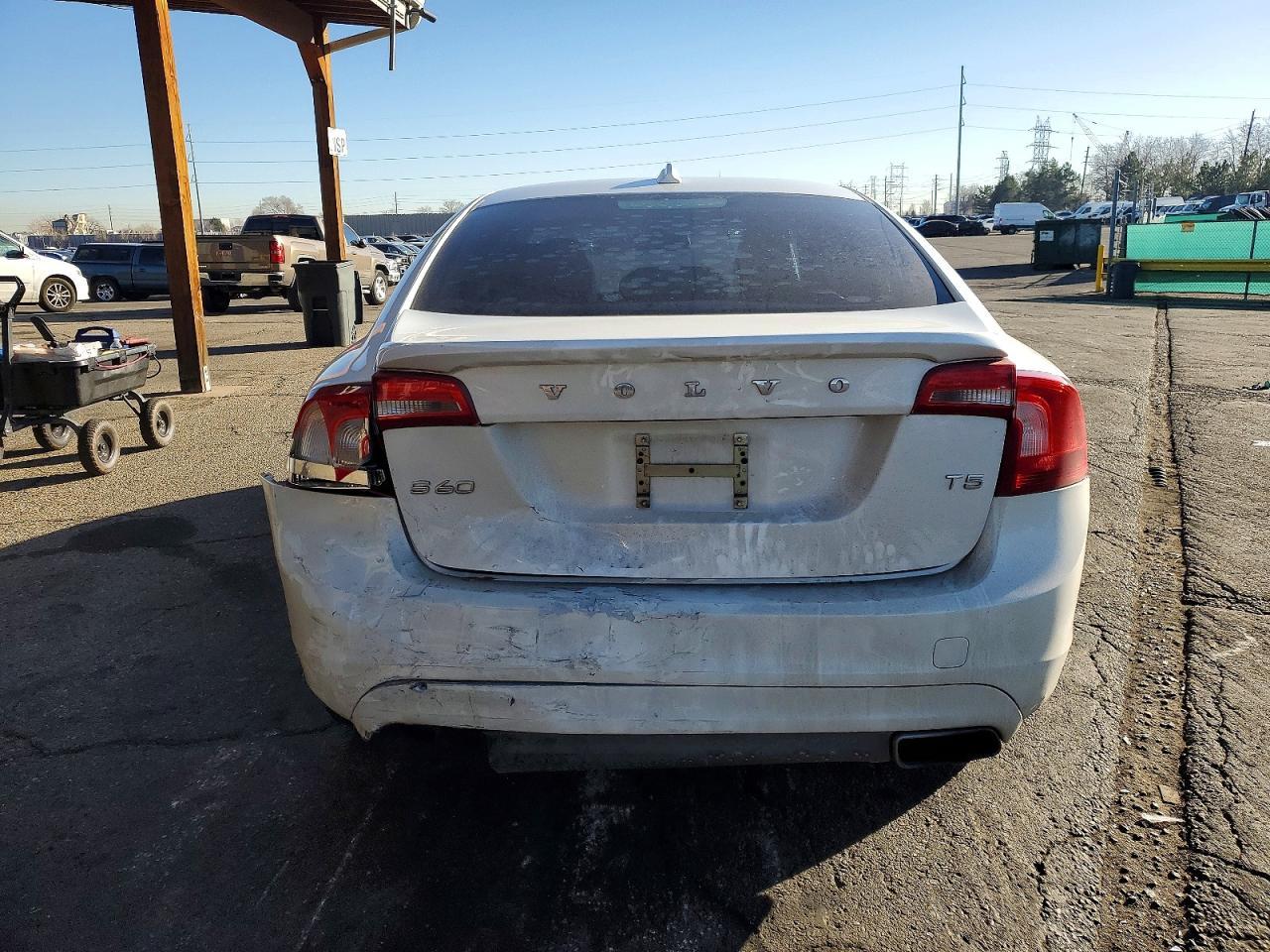 2015 Volvo S60 Premier - Image 6