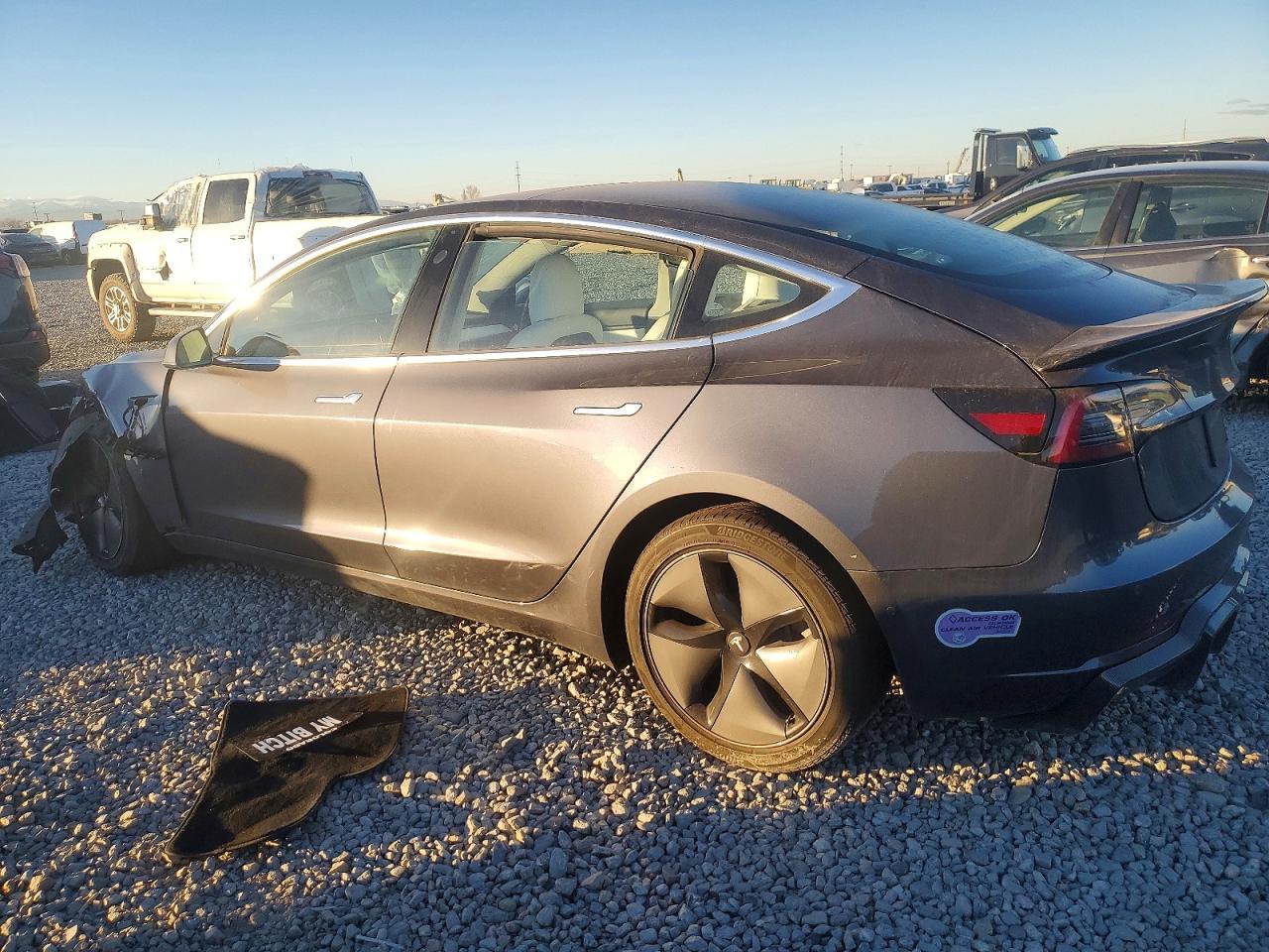 2018 Tesla Model 3 - Фото 2