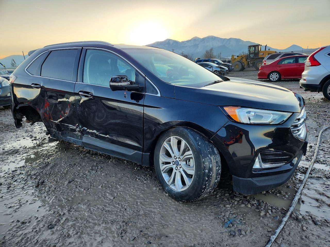 2019 Ford Edge Titanium - Фото 4