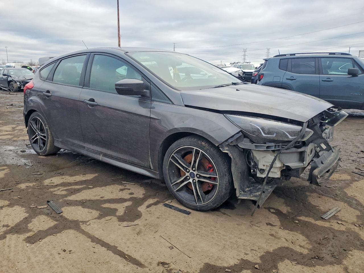 2016 Ford Focus St - Фото 4
