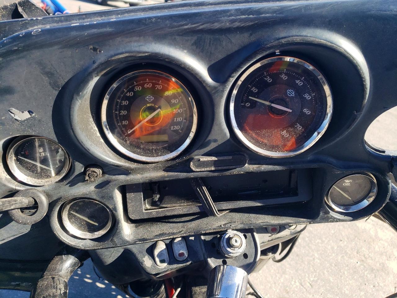 2011 Harley-Davidson Flhtk - Фото 7