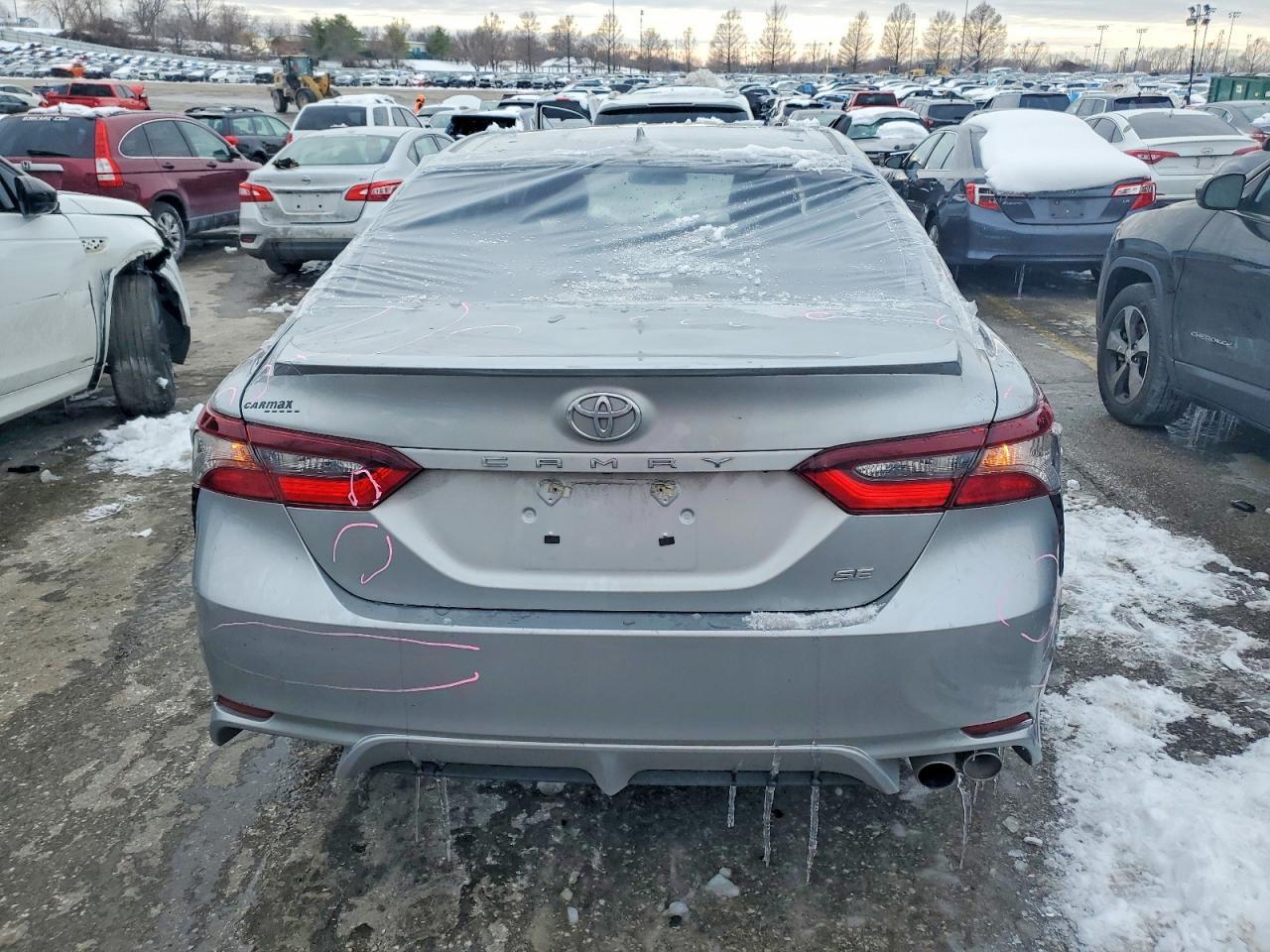 2022 Toyota Camry Se - Фото 6