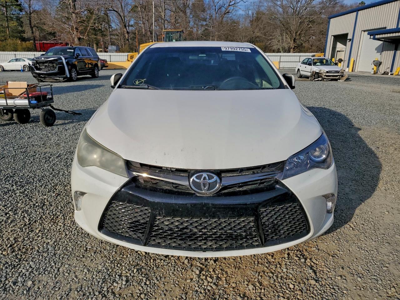2015 Toyota Camry Le - Фото 5