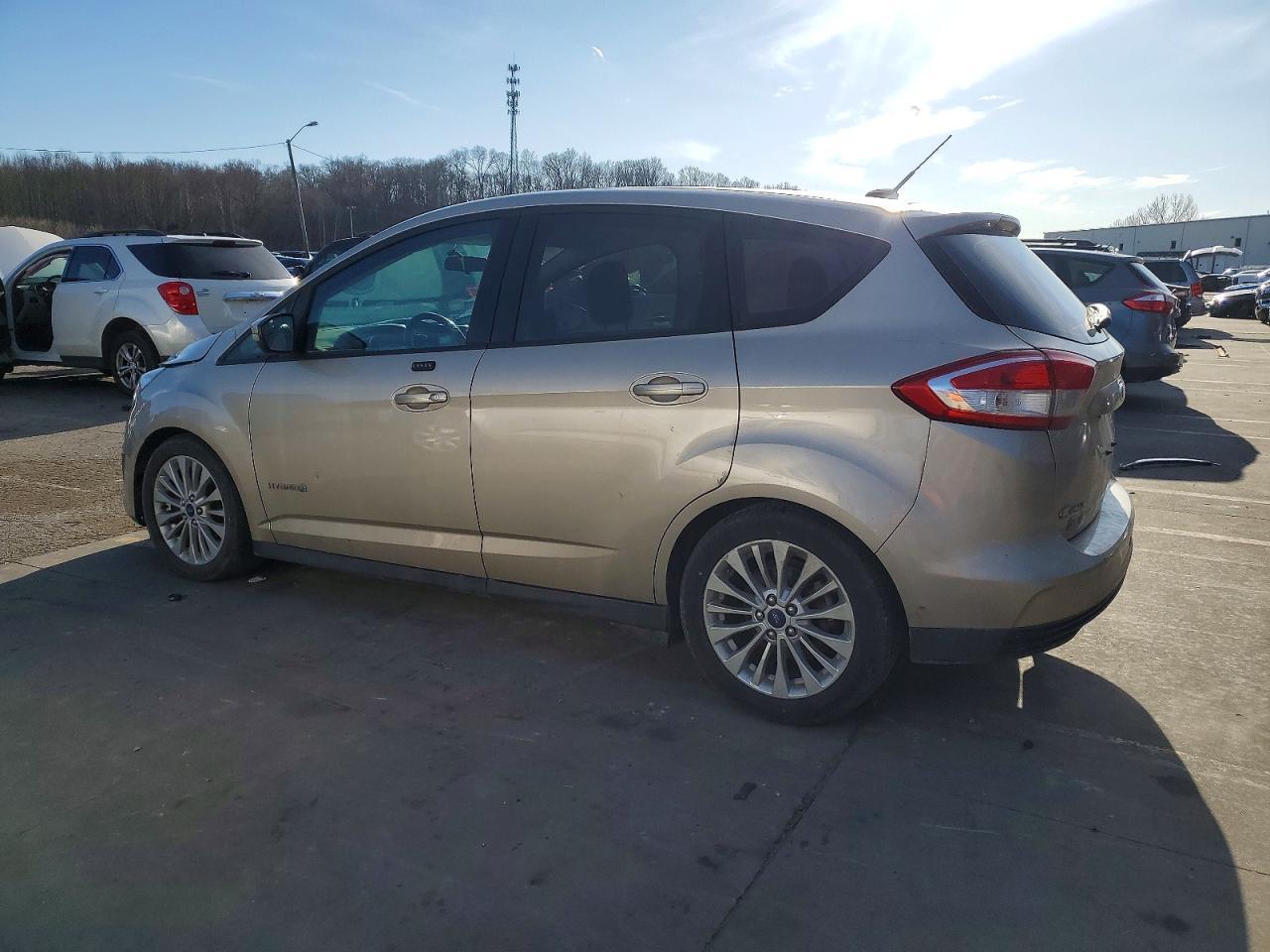 2018 Ford C-Max Se - Фото 2