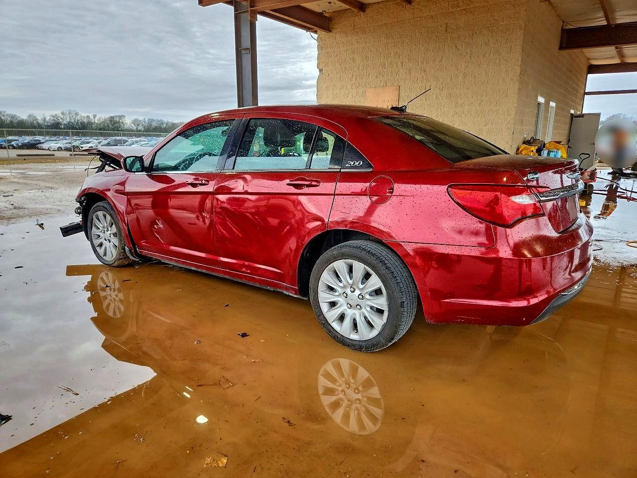 2013 Chrysler 200 Lx - Image 2
