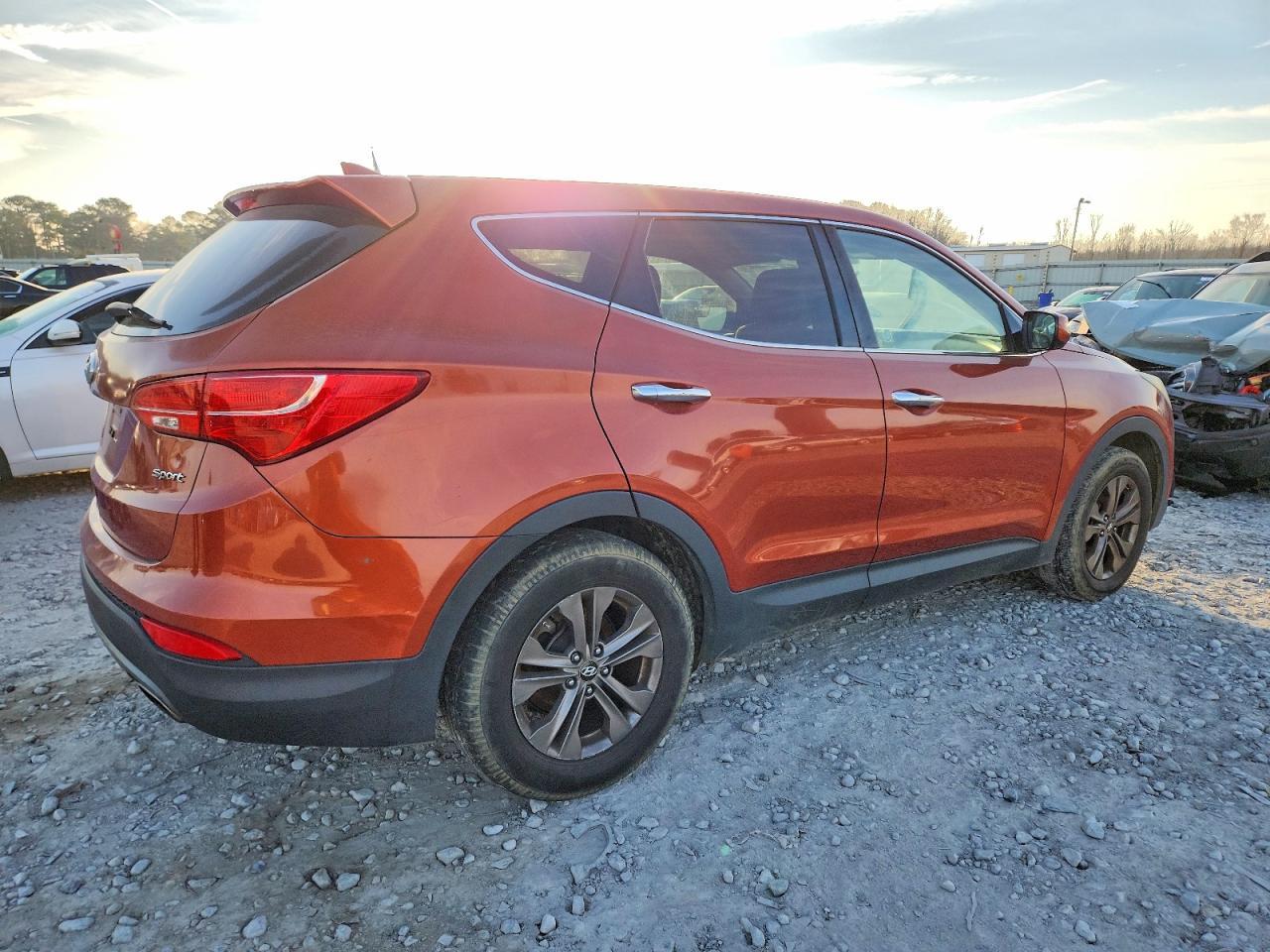 2015 Hyundai Santa Fe Sport - Image 3