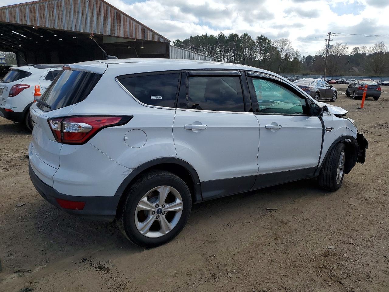 2018 Ford Escape S - Фото 3