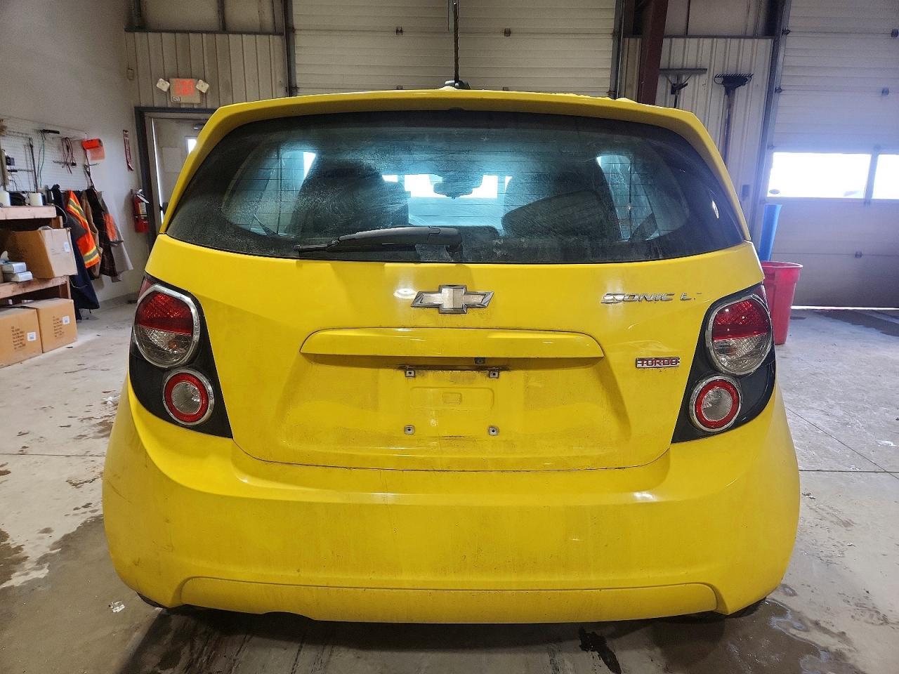 2016 Chevrolet Sonic Lt - Image 6