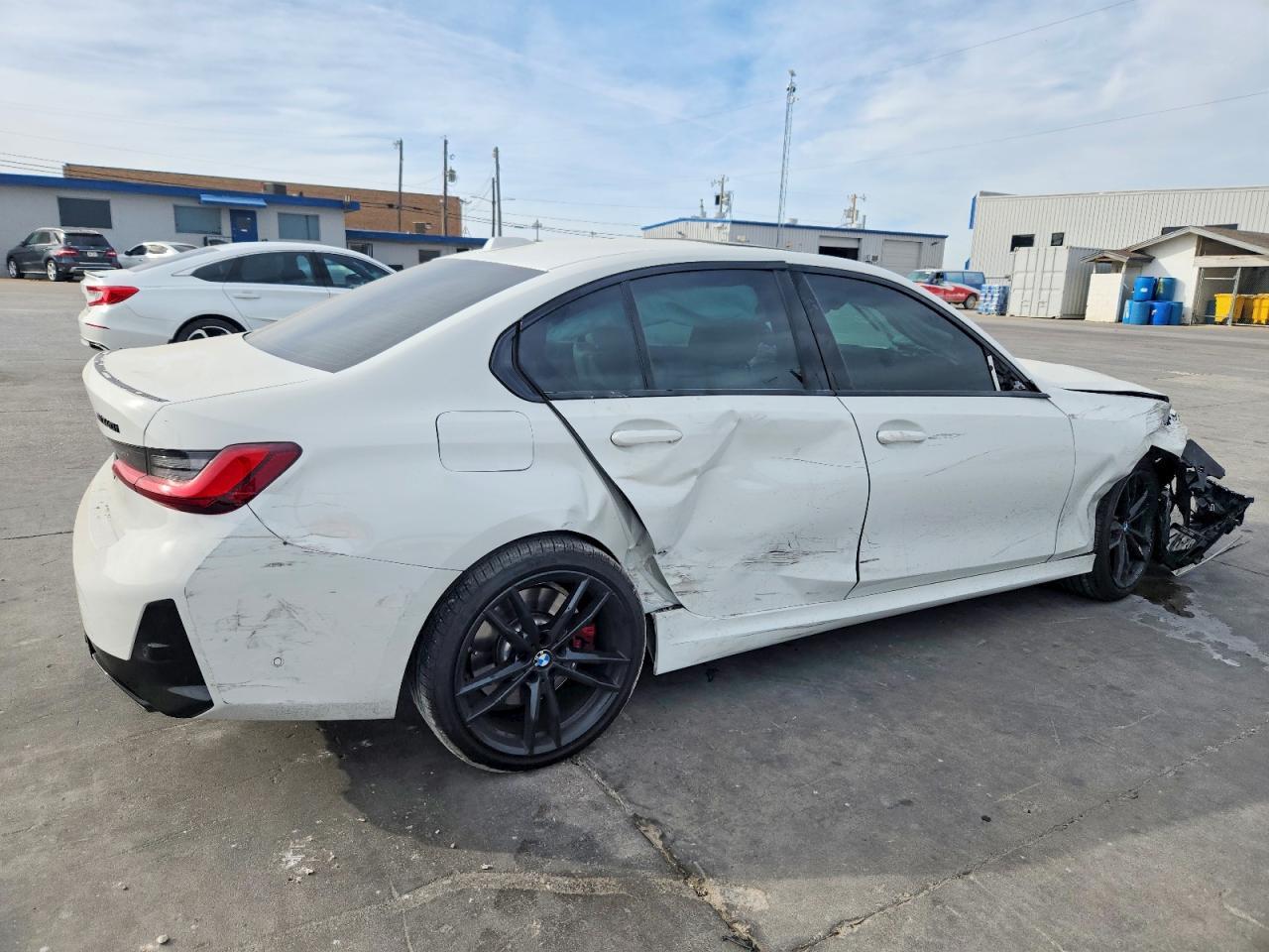 2023 BMW Motorrad M340Xi - Image 3