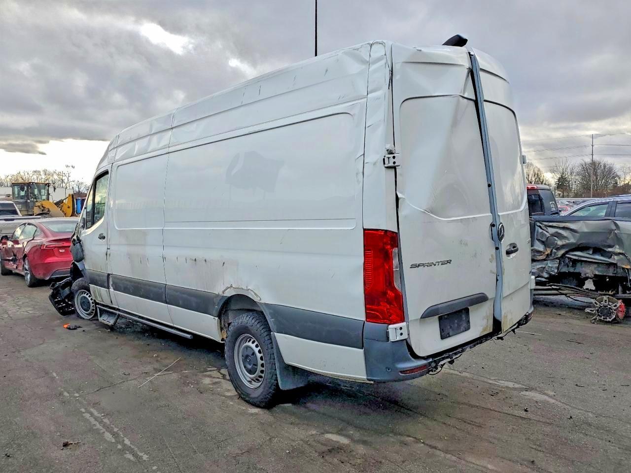 2022 Mercedes-Benz Sprinter 2500 Delivery Van - Image 2