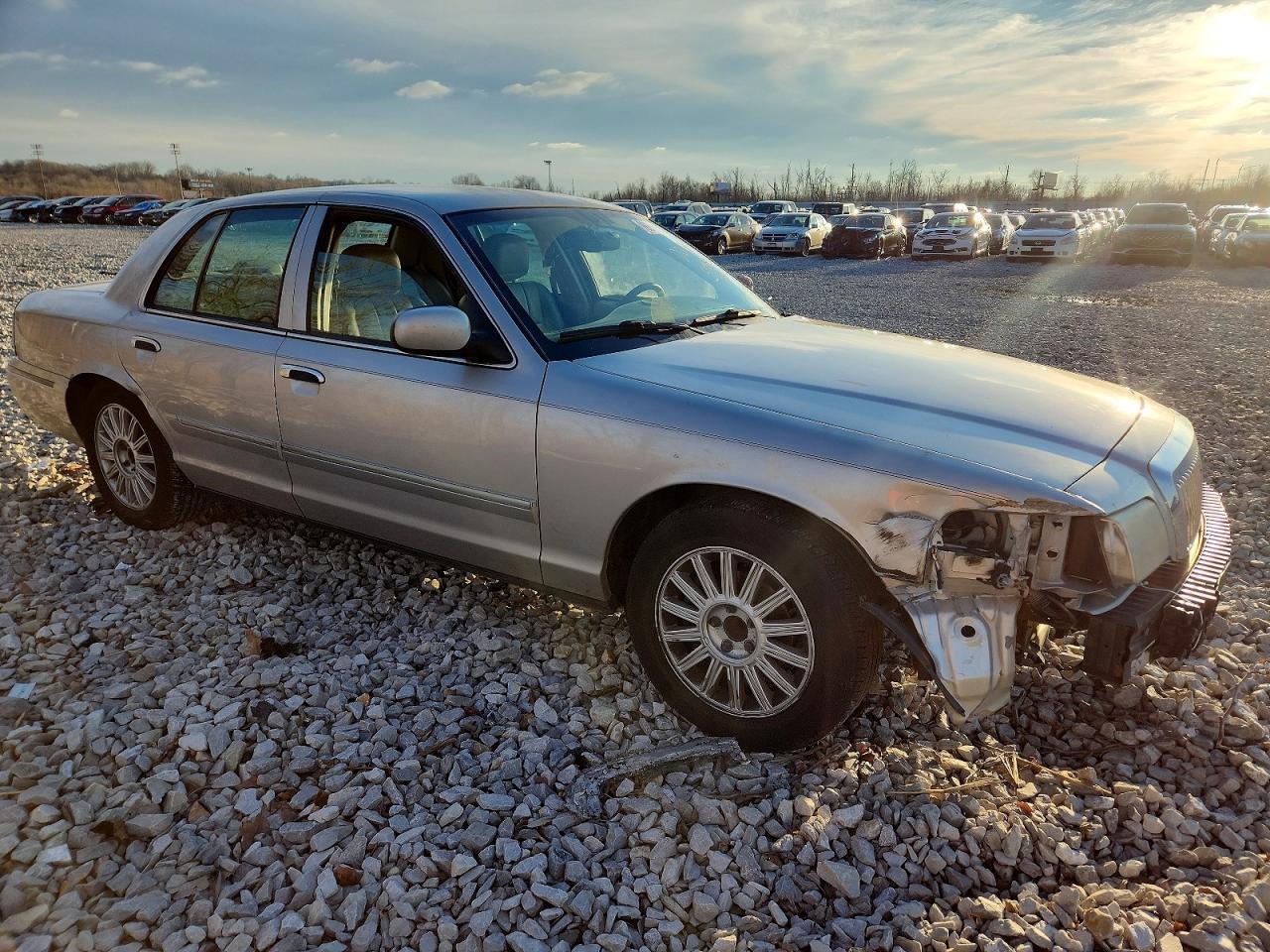 2008 Mercury Grand Marquis Ls - Image 4